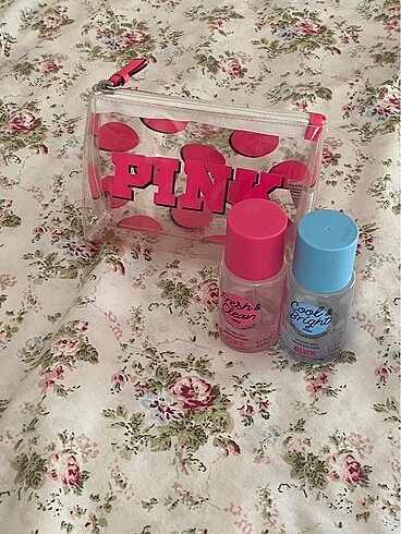 Victoria Secret Pink Makyaj Çantası+2 body mist