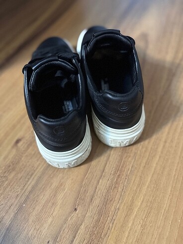 39 Beden siyah Renk Balmain ayakkabı