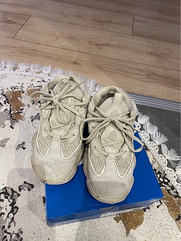 Adidas yezzy 500