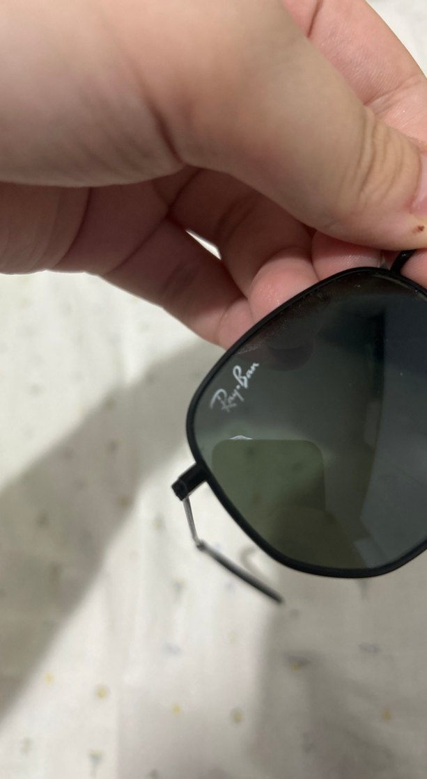 Ray-Ban Siyah Minimalist Kadın Güneş Gözlüğü - Görsel 3