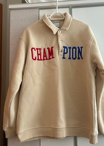 Bej Düğmeli Kadın Sweatshirt