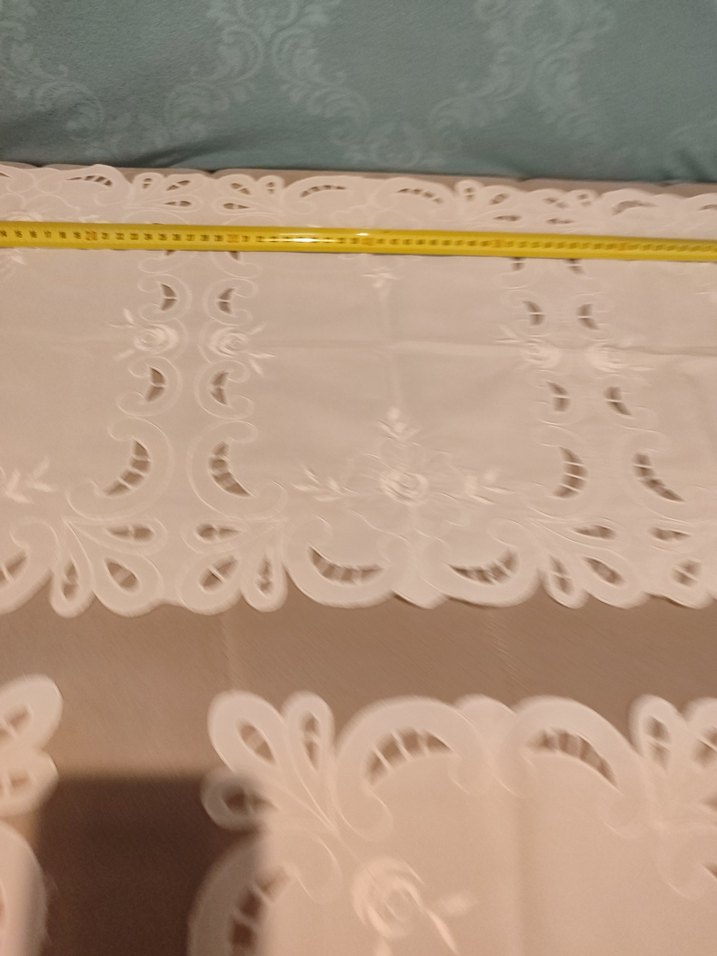 İşlemeli Beyaz Masa Örtüsü Takımı - Görsel 4