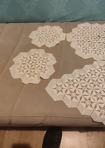 beyaz İşlemeli Örgü Masa Örtüleri Seti - Görsel 2