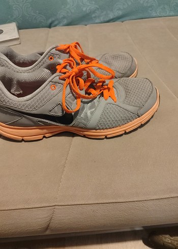 Nike marka Spor Ayakkabı Turuncu Bağcıklı - Görsel 2