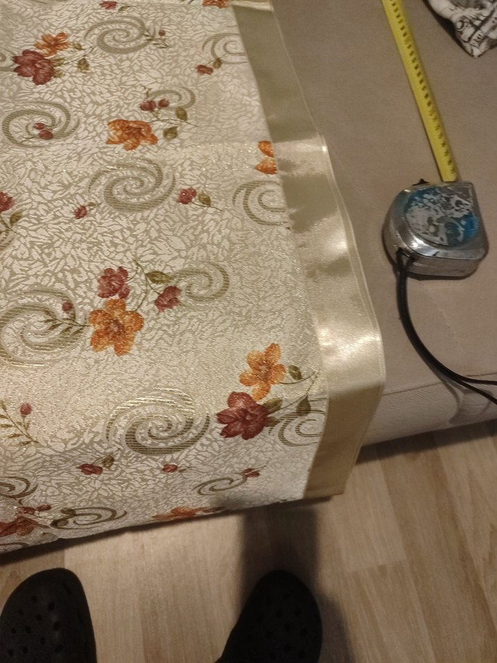 saten açık sarı çiçek desenli masa örtüsü - Görsel 2