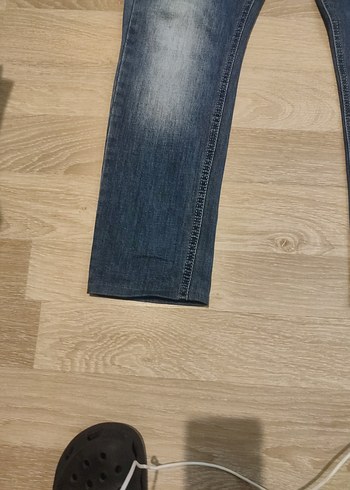 Gri Kadın Kot Pantolon - Kemerli, Midi Boy - Görsel 3