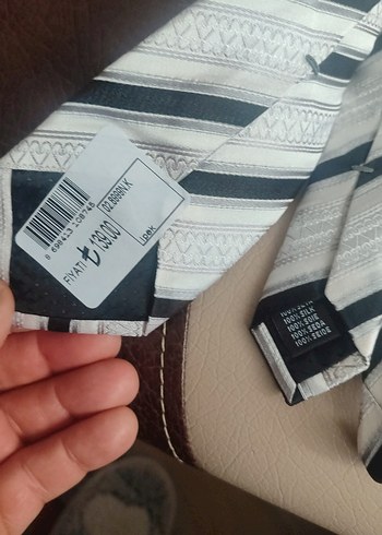 Gri Çizgili Erkek Kravat - Görsel 2