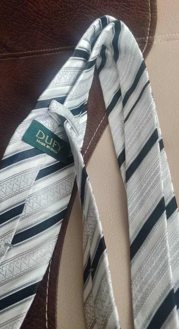 Gri Çizgili Erkek Kravat - Görsel 4