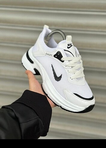 Nike spor ayakkabı modelleri indirimli Ürün 