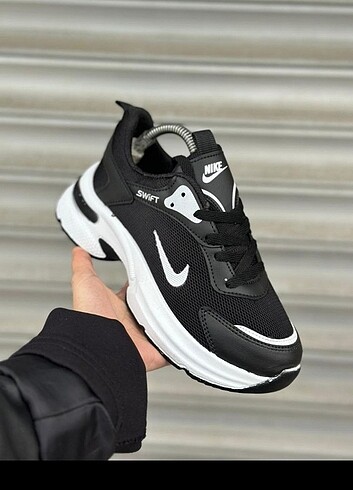 Nike Nike spor ayakkabı modelleri indirimli Ürün 