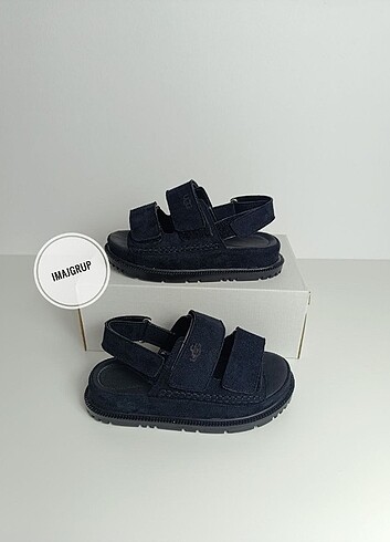 UGG GoldenGlow sandalet siyah