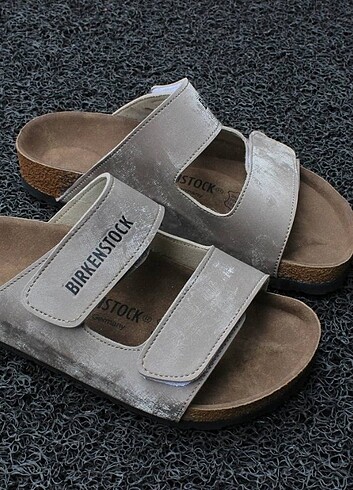 BIRKENSTOCK iÇ TABAN ETİKETLİ #birkenstock #terlik #ugg #sandale