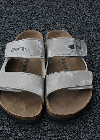 Birkenstock BIRKENSTOCK iÇ TABAN ETİKETLİ #birkenstock #terlik #ugg #sandale