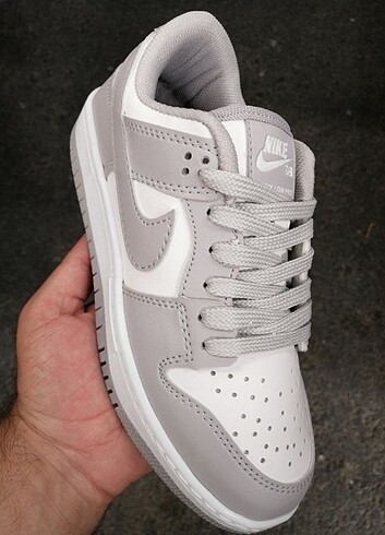 40 Beden beyaz Renk Nike dunk #sporayakkabı #kadın #erkek ##trend #moda #kalite #çan