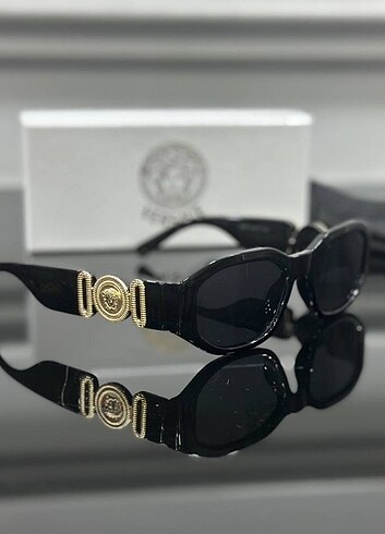 Beden beyaz Renk VERSACE ##VERSACE #Gözlük İthal ürün en üst kalitedir