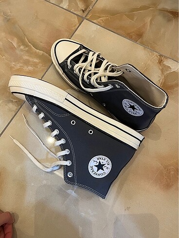 Converse gri