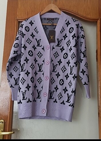 40 Beden Louis Vuitton hırka 