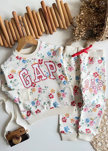 GAP Renkli Çiçek Desenli Kız Eşofman Takımı