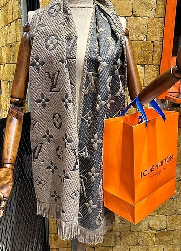 Beden Louis Vuitton cashmere scarf 0 cashmere High quality material