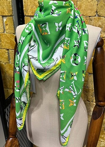 Louis Vuitton square scarf High quality material With box Louis