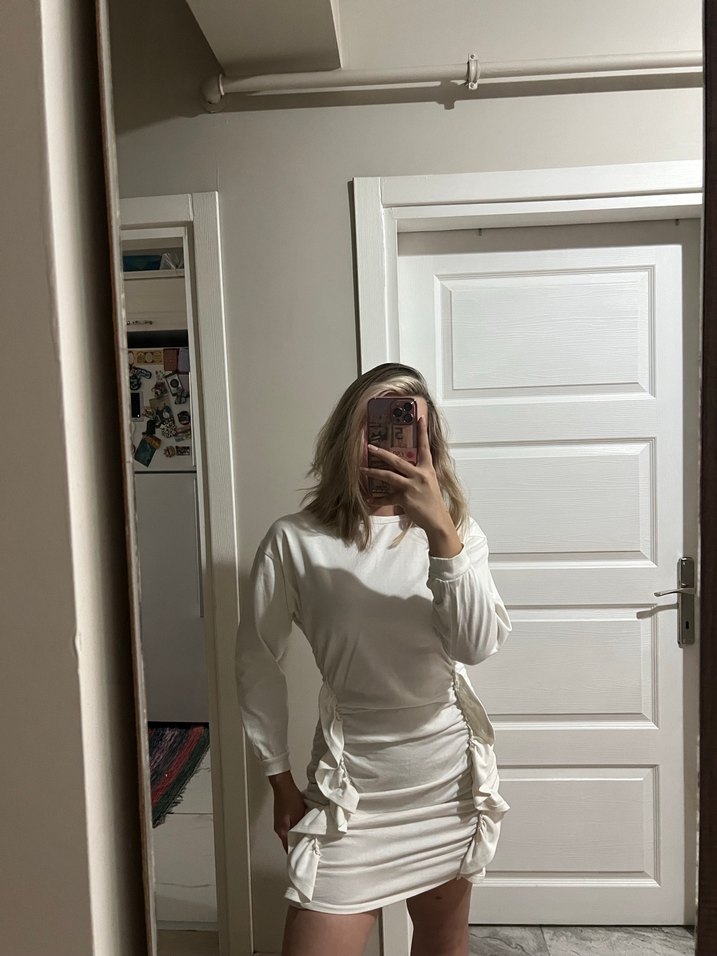 Beyaz Uzun Kollu Mini Elbise - Görsel 5