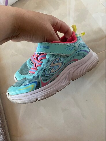 Skechers