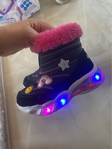 Skechers Skechers bot