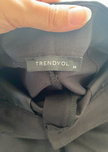 Trendyol & Milla Kadın Siyah Kumaş Ofis Pantolonu