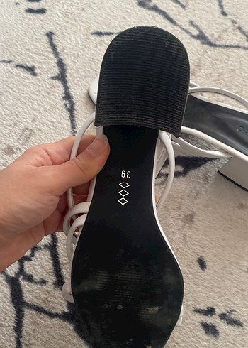 39 Beden Beyaz Stiletto Topuklu Kadın Terlik