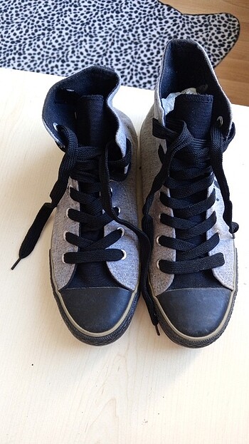 Diğer Genesis marka spor ayakkabı converse