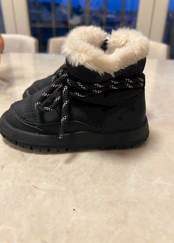 23 Beden Zara 23 Numara Bot