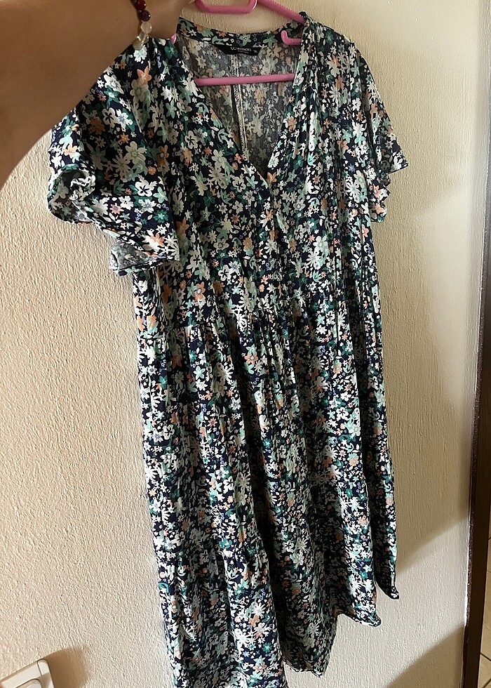 Çıtır çiçek desenli elbise - Görsel 2