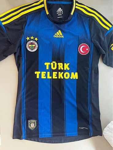 Fb forması az giyildi