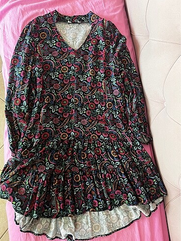 Çiçek desenli elbise - Görsel 5