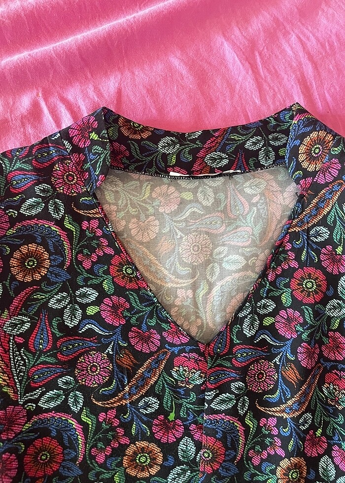 Çiçek desenli elbise - Görsel 4