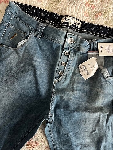 38 Beden Pantolon etiketlii