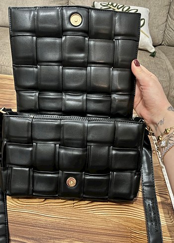 Bottega Zincir Detaylı Siyah Deri Kadın Çanta - Görsel 3