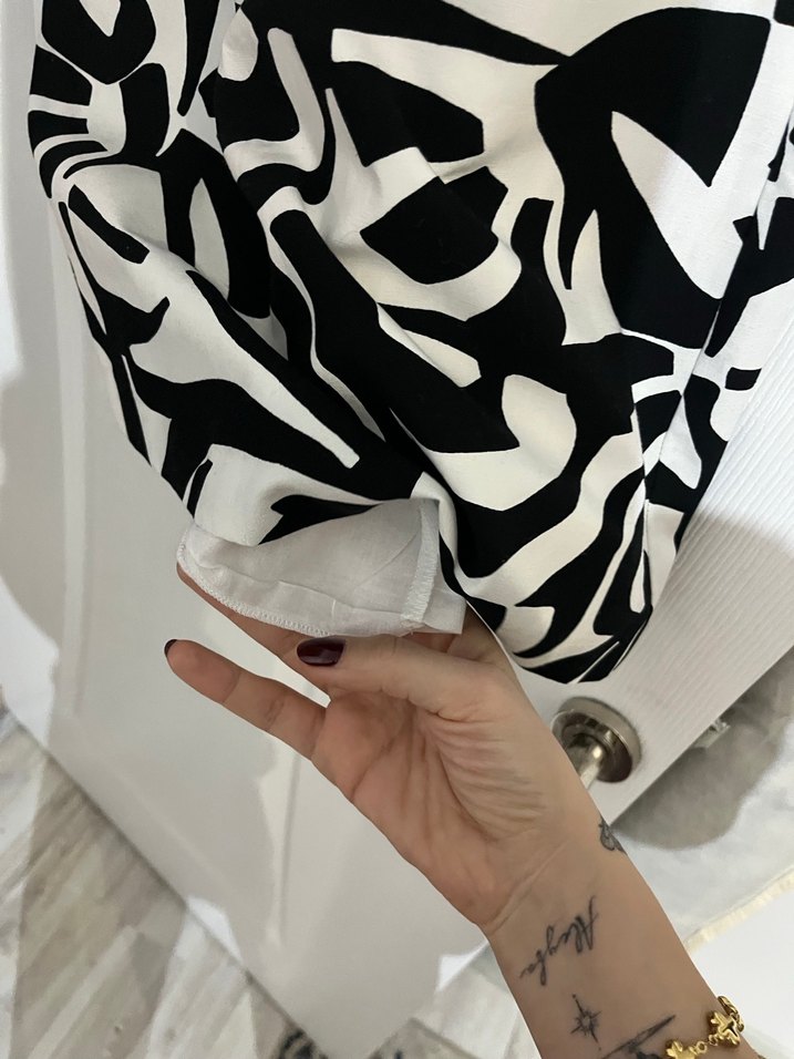 Zebra Desenli sırt Detaylı Mini Elbise - Görsel 4