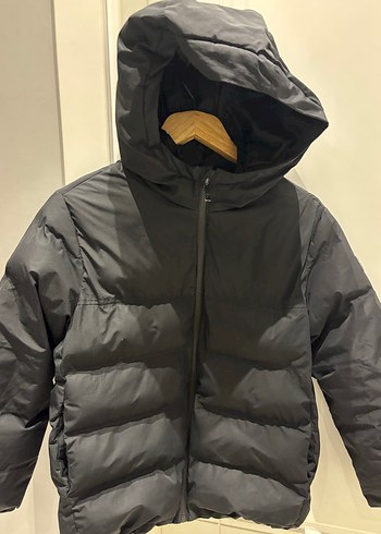 Zara marka siyah  Fermuarlı kapüşonlu çocuk  Montu - Görsel 2