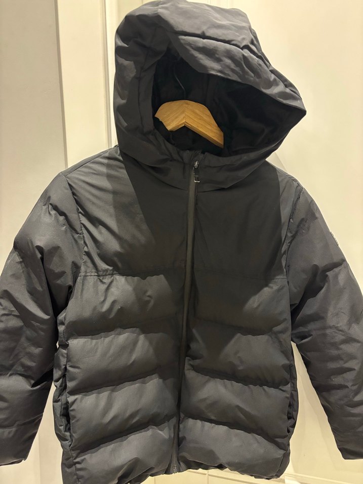 Zara marka siyah  Fermuarlı kapüşonlu çocuk  Montu - Görsel 2