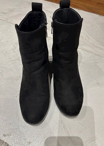 SSiyah Süet Kadın Bot, Kalın topuklu yandan fermuarlı - çok haff - Görsel 2