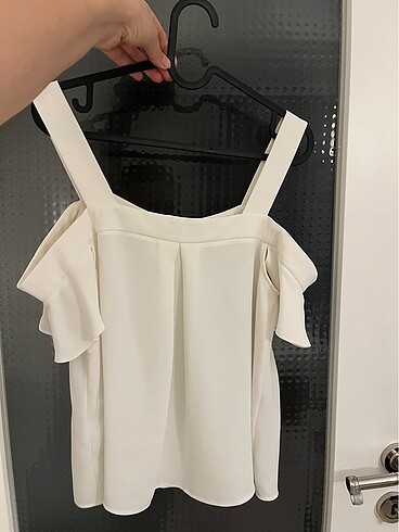 Omuzları Dökümlü Bluz - Görsel 2