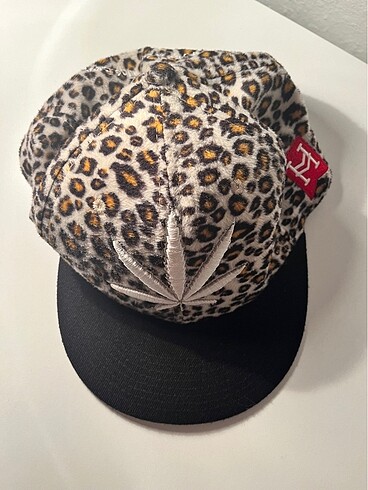 leopard vintage sapka