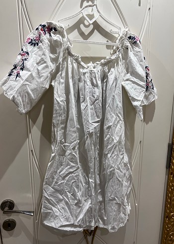 Nakışlı Beyaz omuzu açık Bohem Mini elbise - Görsel 3