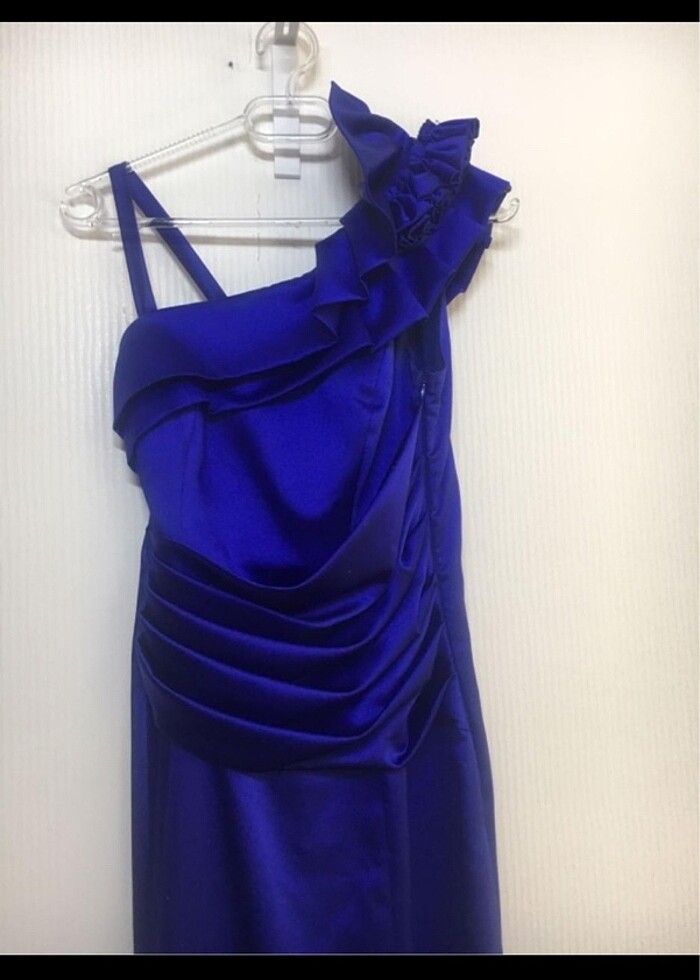 Bir kere giyilmiş abiye elbise - Görsel 4