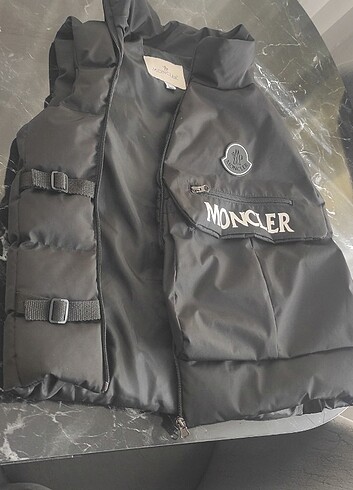 Moncler şişme yelek