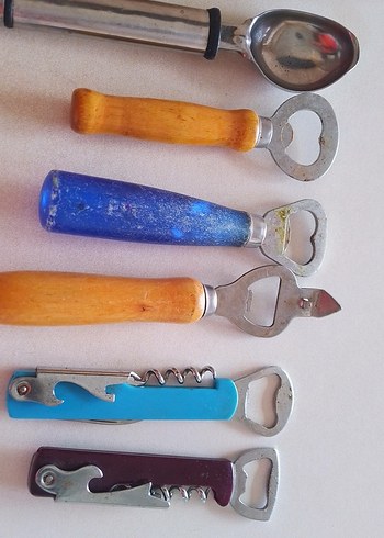 Renkli Saplı Mutfak Açacakları ve Tirbuşonlar