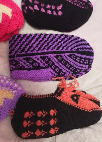 Renkli Nakışlı Patik - Görsel 2