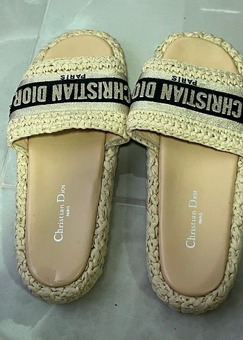 Bej Nakışlı Kadın Terlik orjinal değildir - Görsel 2