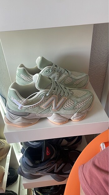 37 Beden New Balance 9060